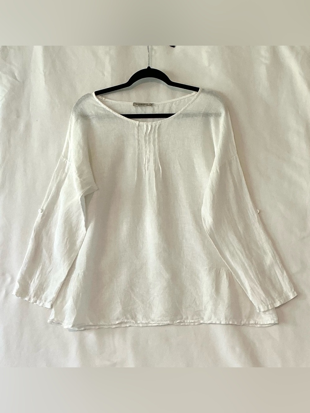Valentina Naldi White Long Rollup Sleeve Blouse SzM 100% linen Italian Pleated